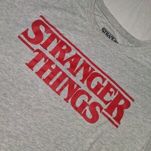 Stranger Things Graphic T Shirt Men's‎ 2X EEGEEG XXL Grey Red Logo TV Show